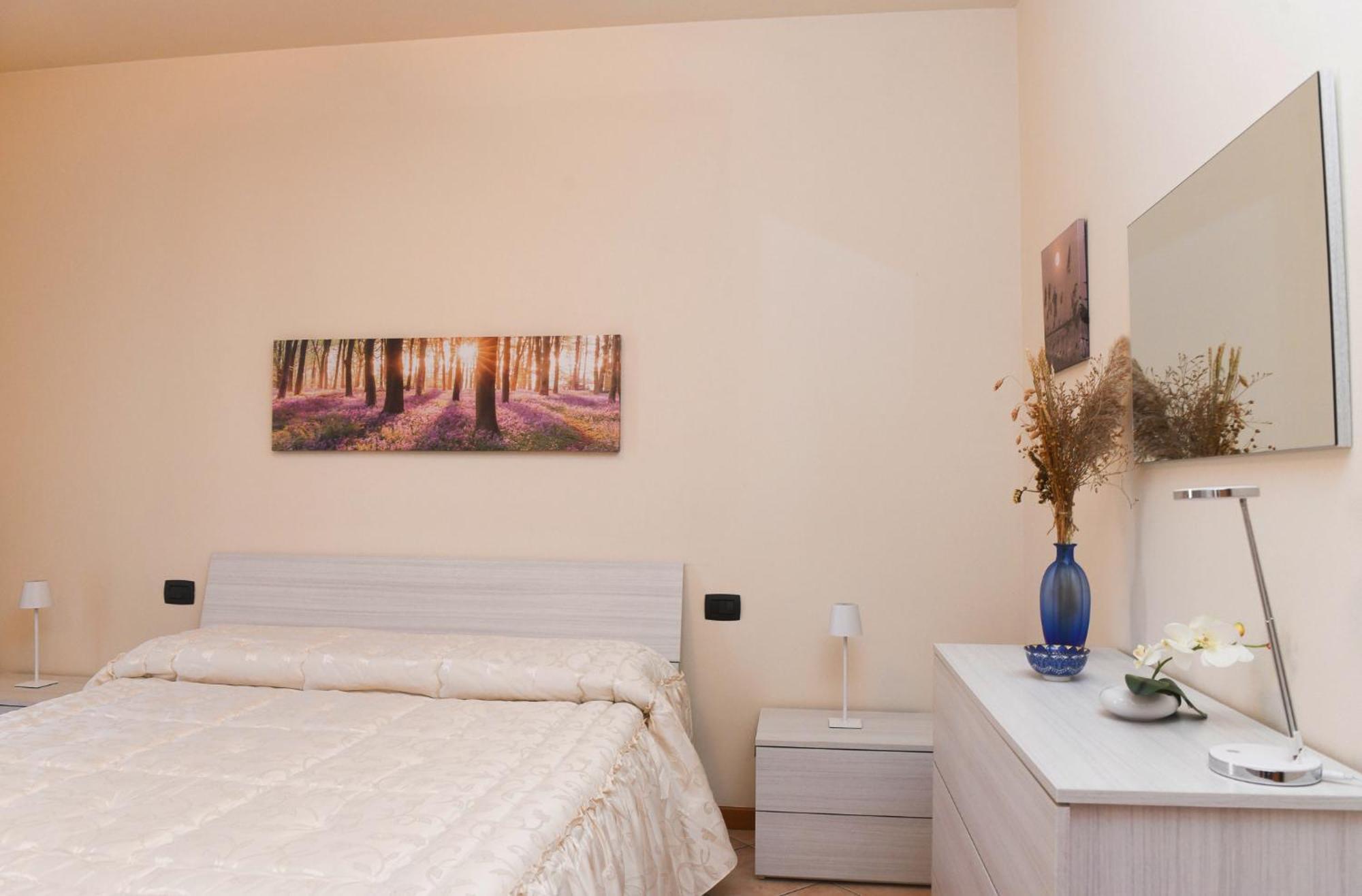 Rovato Entire Apartment In The Capital Of Franciacorta Eksteriør billede