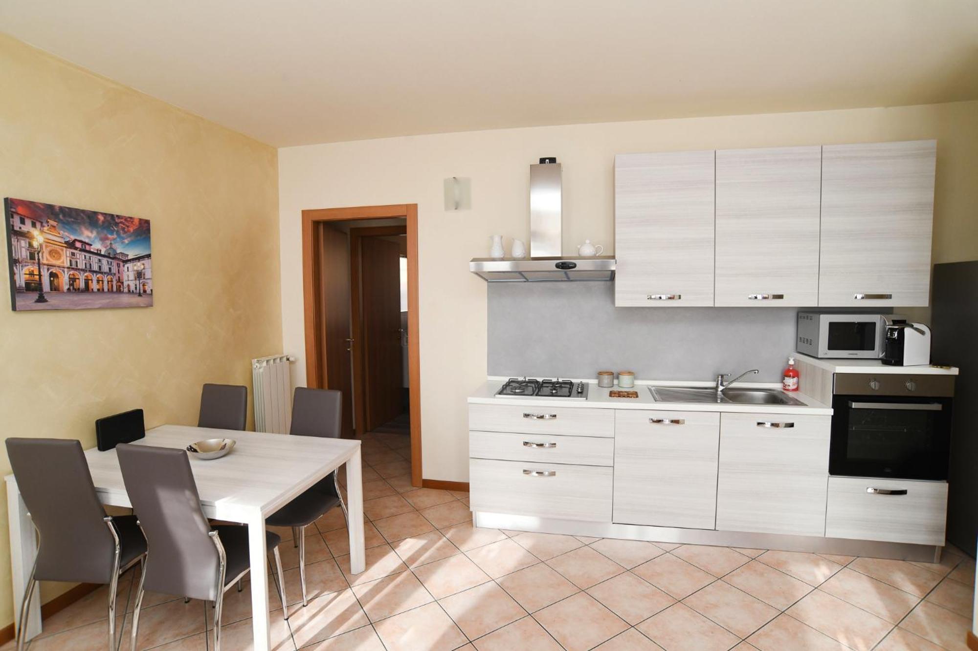 Rovato Entire Apartment In The Capital Of Franciacorta Eksteriør billede